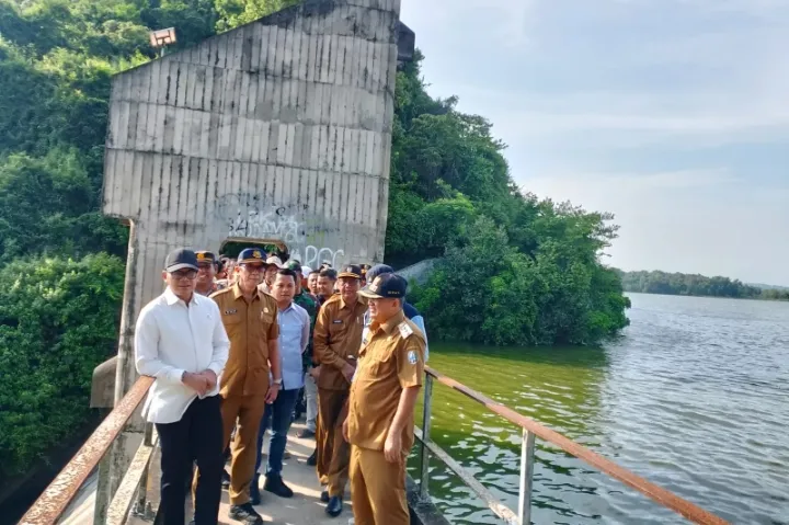 Wamendagri Kunjungi Waduk Klampis Yang Merupakan Target Swasembada Dengan Strategi