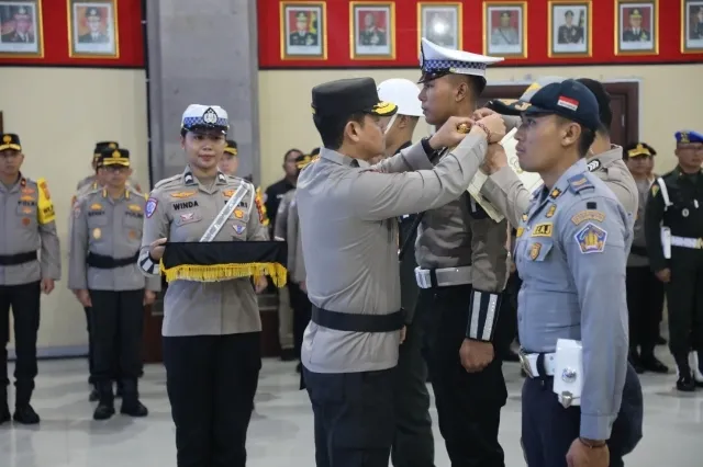 Tertib Berlalu Lintas Guna Terwujudnya Asta Cita, Polda Bali Gelar Apel Keselamatan Agung 2025