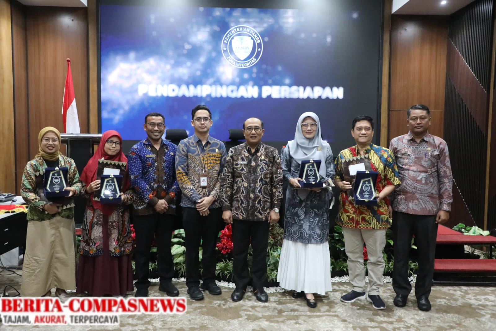 Tak Hentinya Prestasi dan Penghargaan di Dapat Rumah Sakit Muhammad ZYN, Katagori penyelenggaraan pelayanan publik terbaik dalam Acara Zona Integritas 2024
