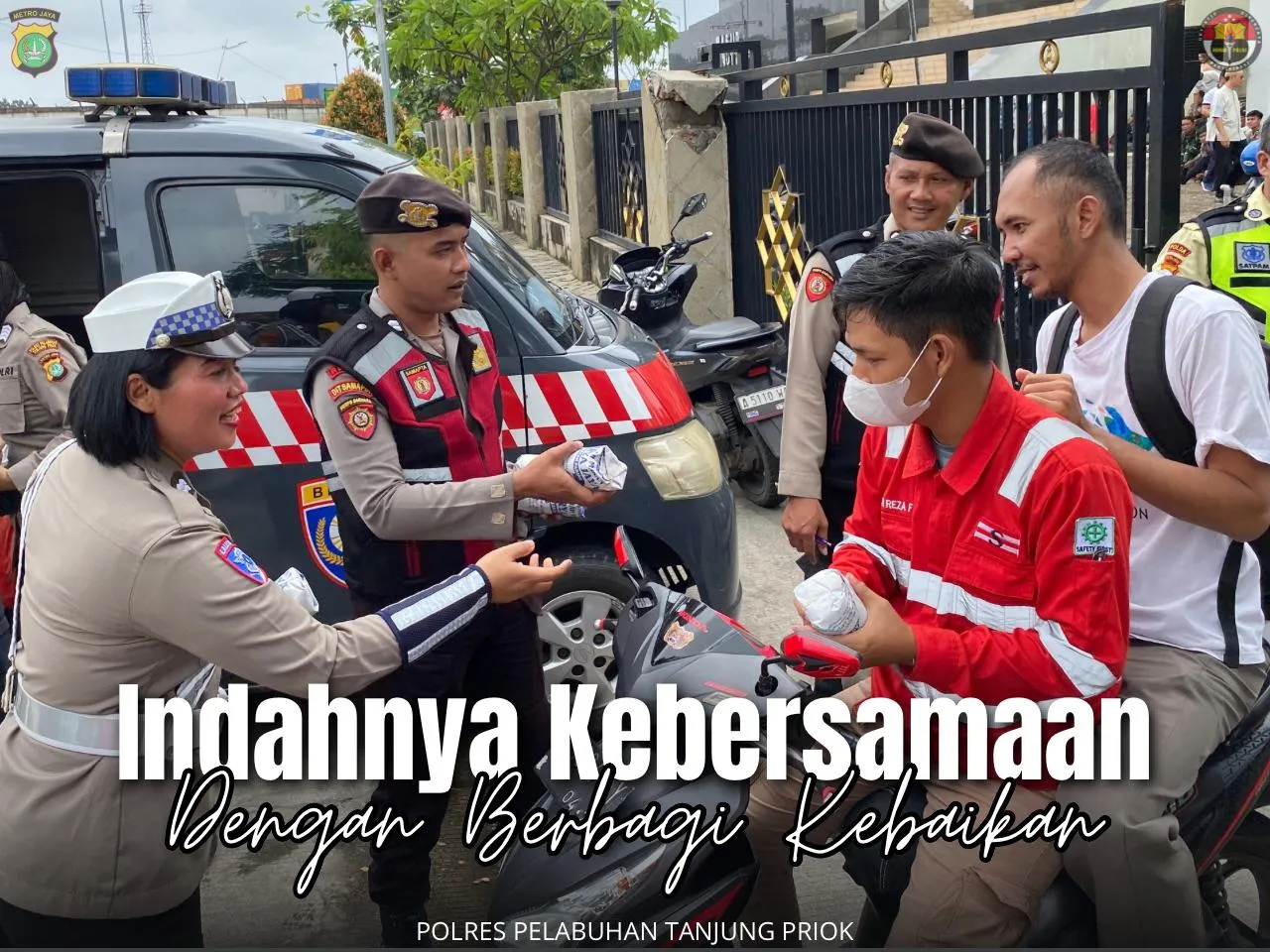 Indahnya Kebersamaan Berbagi Kebaikan, Kasatsamapta Bagikan Makanan Siap Santap.