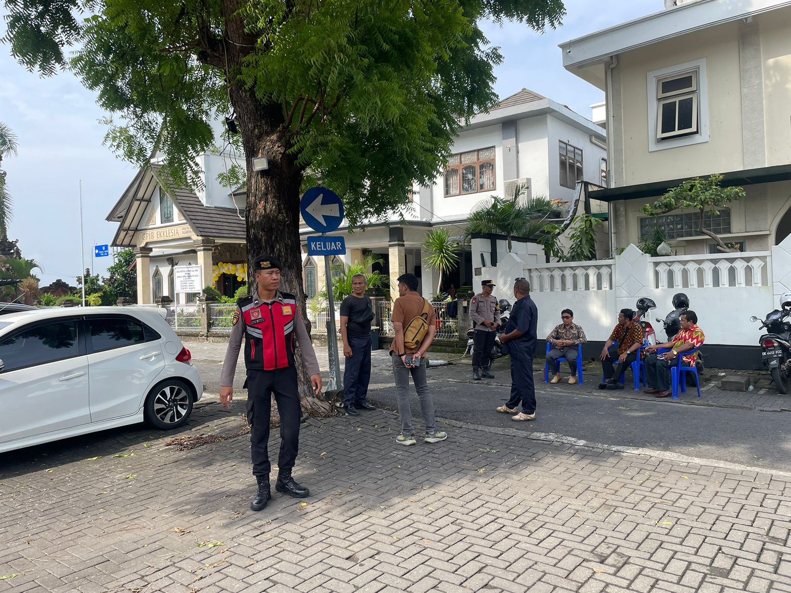 Polres Bandara Lakukan Pengamanan Giat Ibadah Minggu di Gereja Ekklesia, Tuban