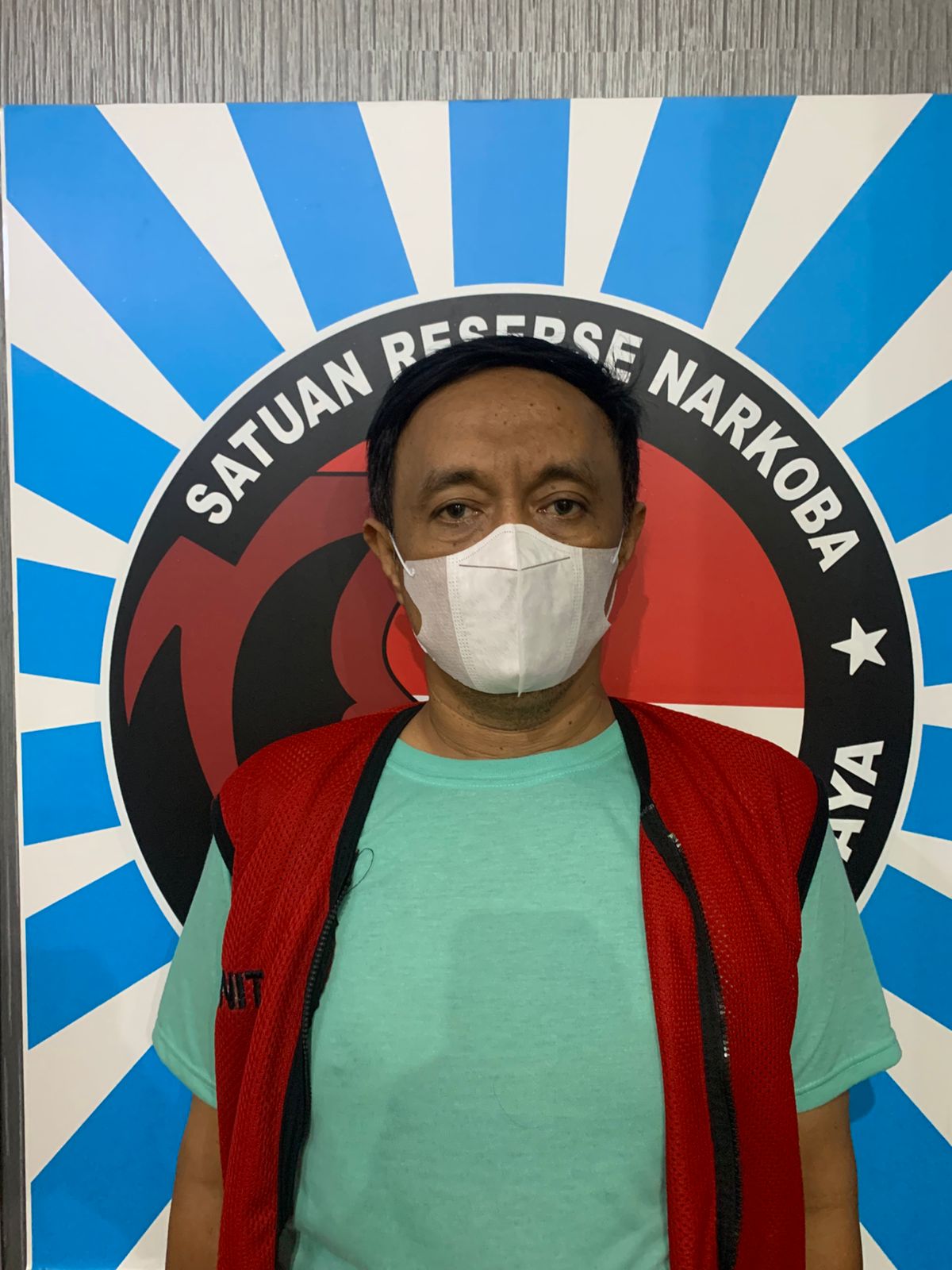Polrestabes Surabaya Amankan Pengedar Narkoba di Mojokerto, Sita Ekstasi dan Sabu