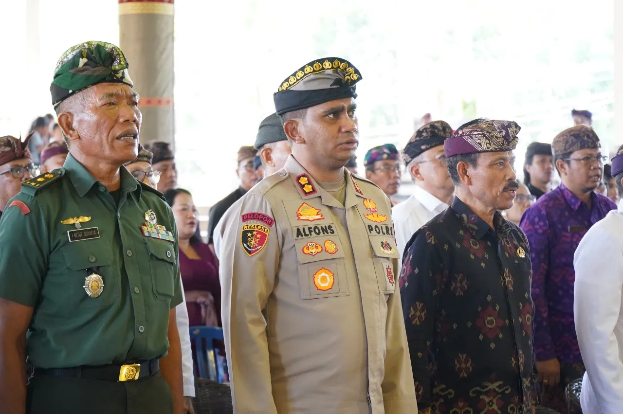 Kapolres Klungkung Hadiri Pembukaan Bulan Bahasa Bali VII