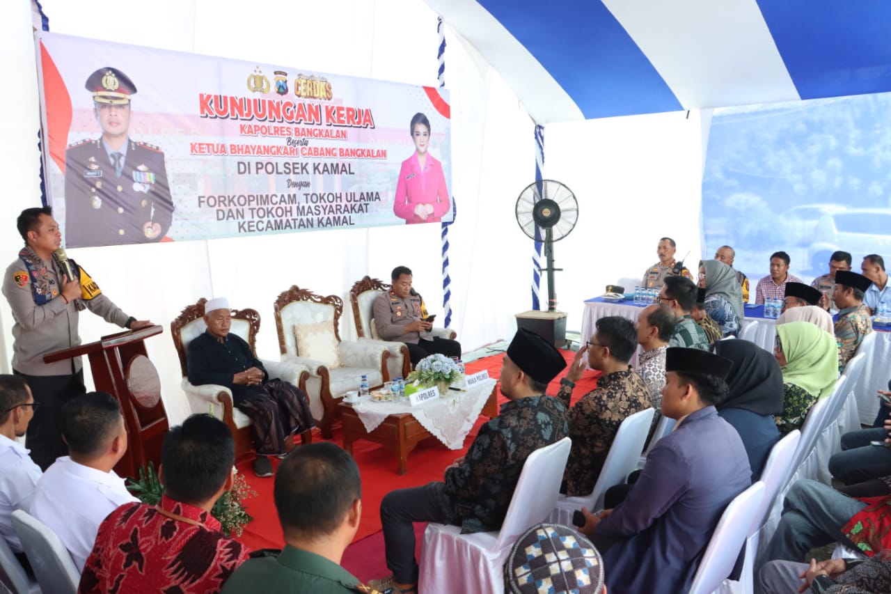 Kunjungan ke Kamal, Kapolres Bangkalan Tanamkan Sense Of Belonging Dalam Cegah Kriminalitas