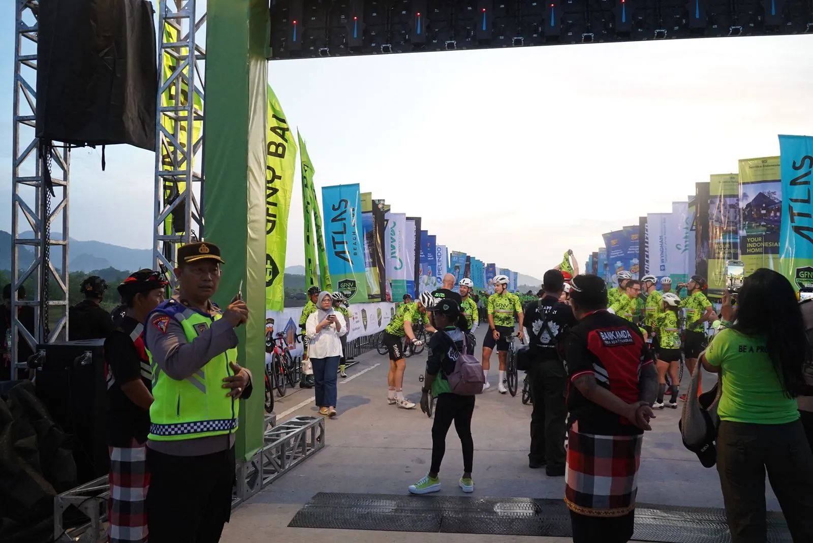 Polres Klungkung Lakukan Pengamanan Event Grand Fondo New York