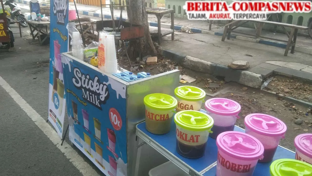 Minuman Viral Sticky Milk, Kini Hadir di Alun - Alun Trunojoyo Sampang
