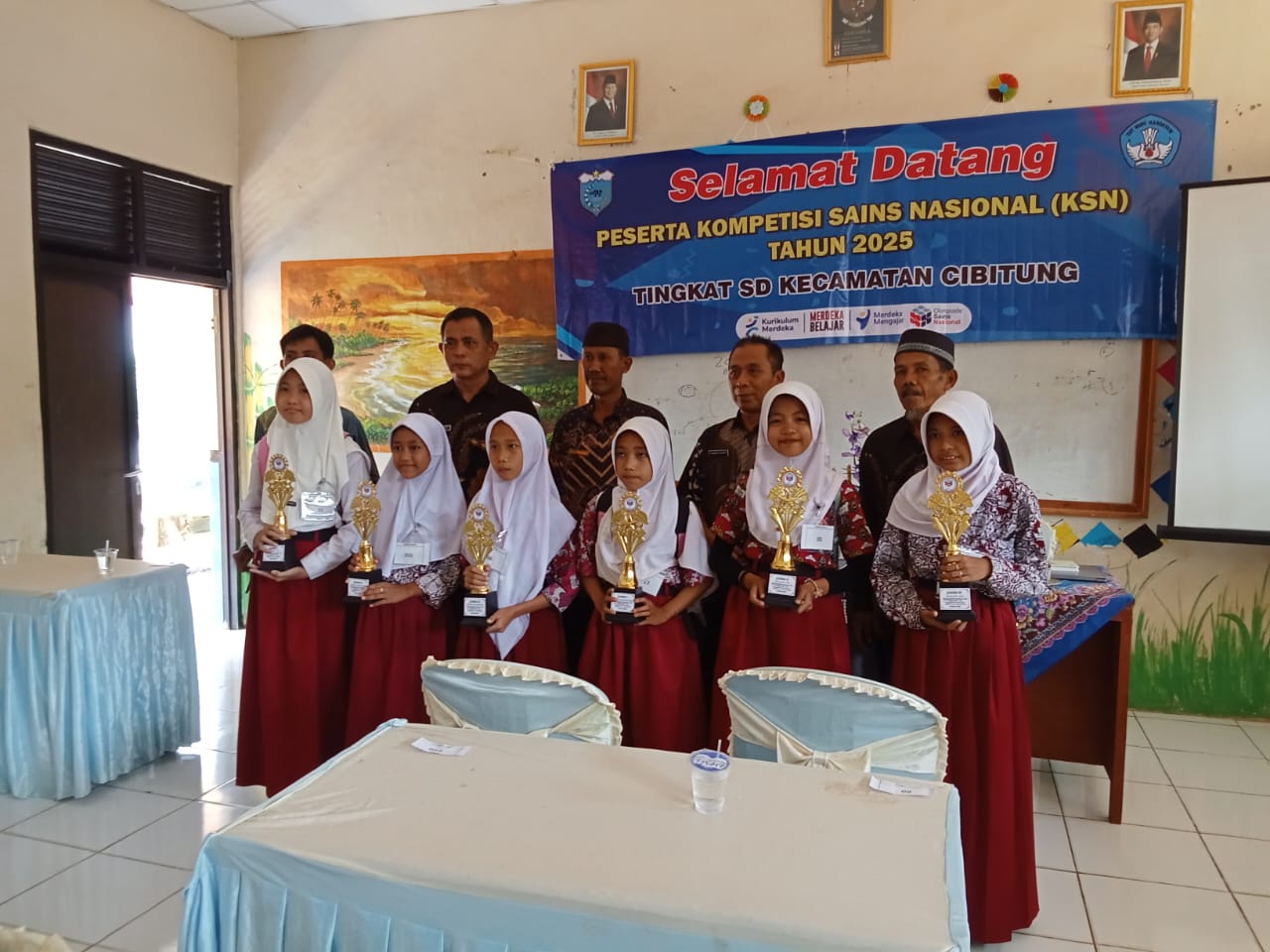 Lomba MIPA SDN Cikiruh Raih Juara II, Panitia H. Aiik H. Dudi Kecamatan Cibitung Apresiasi