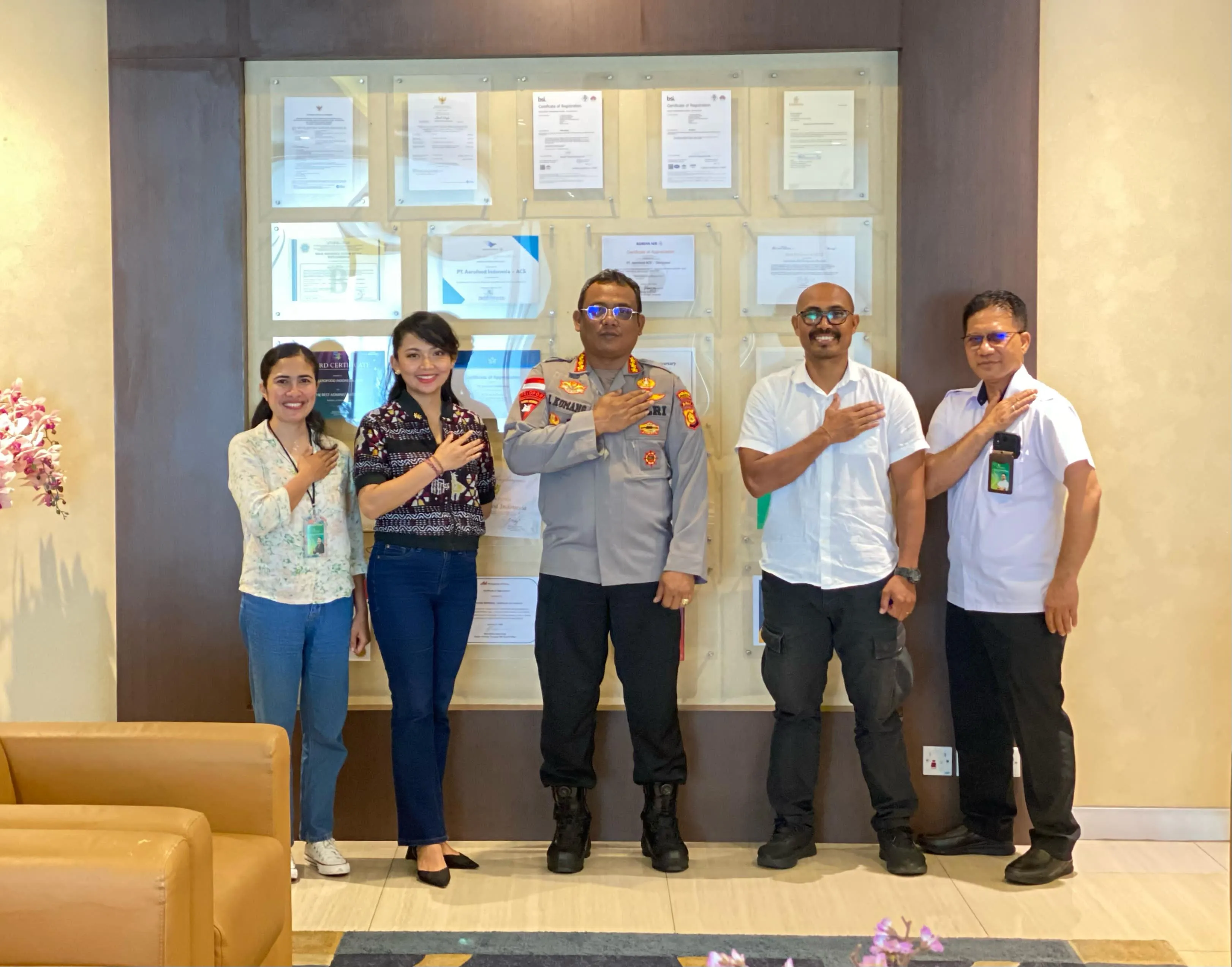 Perkuat Sinergi Kapolres Kawasan Bandara I Gusti Ngurah Rai Kunjungi ACS dan Garuda Indonesia Airlines