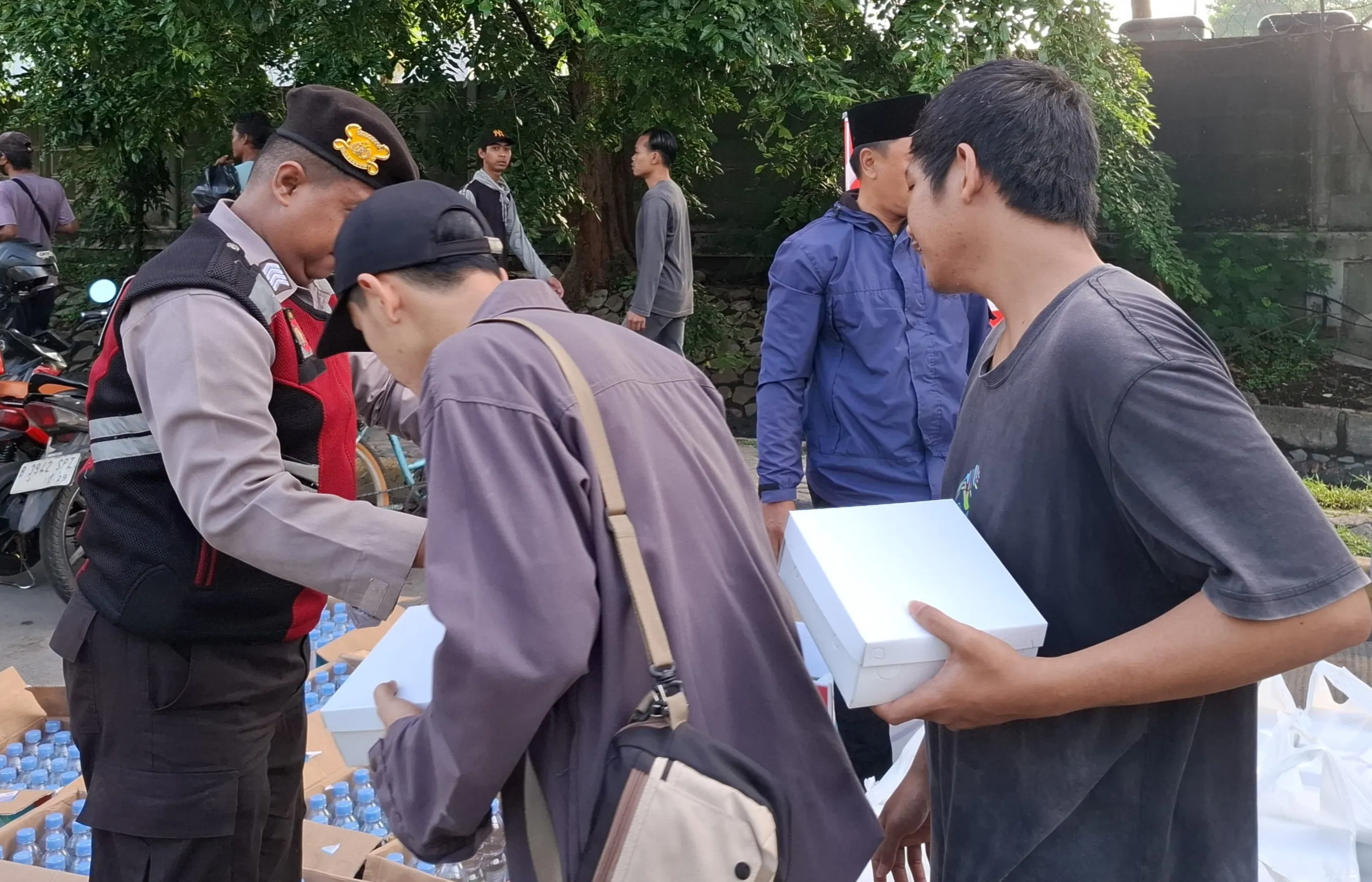 Bakti Sosial Berbagi Kebahagiaan Di Hari Jumat Penuh Berkah