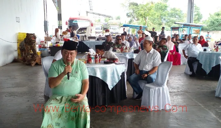 Jelang Pemberangkatan Rombongan Umroh, CV. Trisno Adi Gelar Acara Tasyakuran dan Bagikan Ribuan Sembako