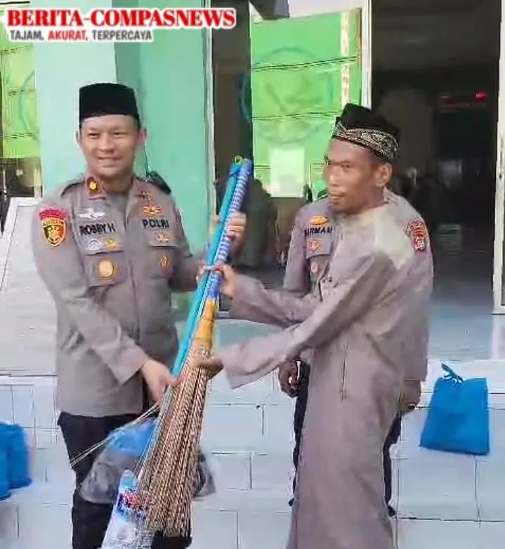 Sambut Ramadhan, Polres Pelabuhan Tanjung Priok, Bersihkan Masjid Dan Tebar Kebaikan.