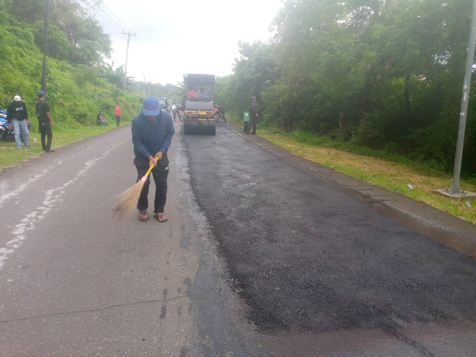 Pembangunan Pemeliharaan Jalan Provinsi di Kerjakan Oleh UPTD PJJ DPUPR Provinsi Banten 