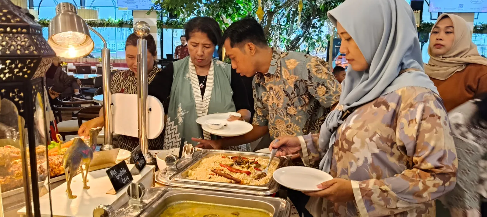 Bulan Ramadhan Kali Ini Leedon Hotel Suites Surabaya Sajikan 150 Menu Makanan