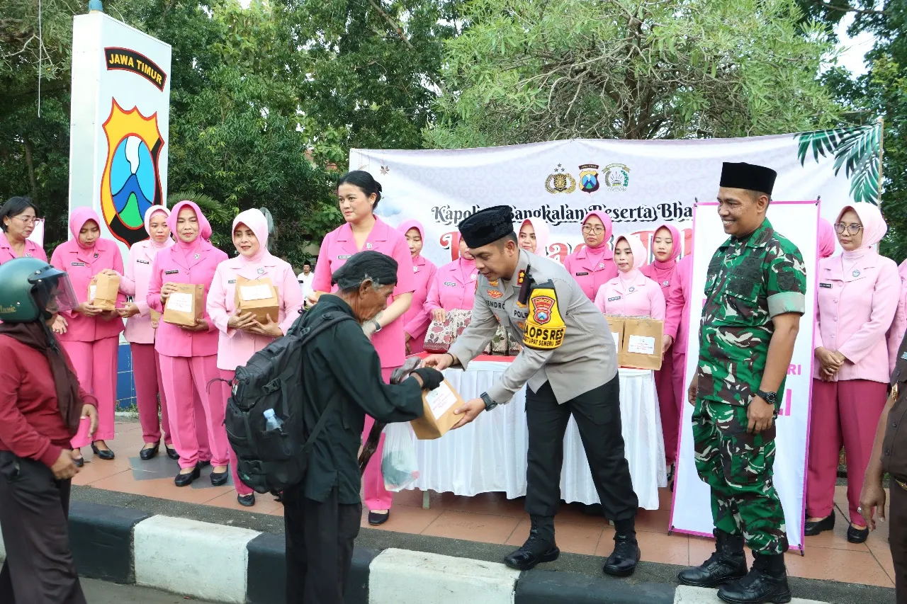 Polres Bangkalan Semarakkan Ramadhan Dengan Berbagi Takjil dan Buka Puasa Bersama Seluruh Elemen