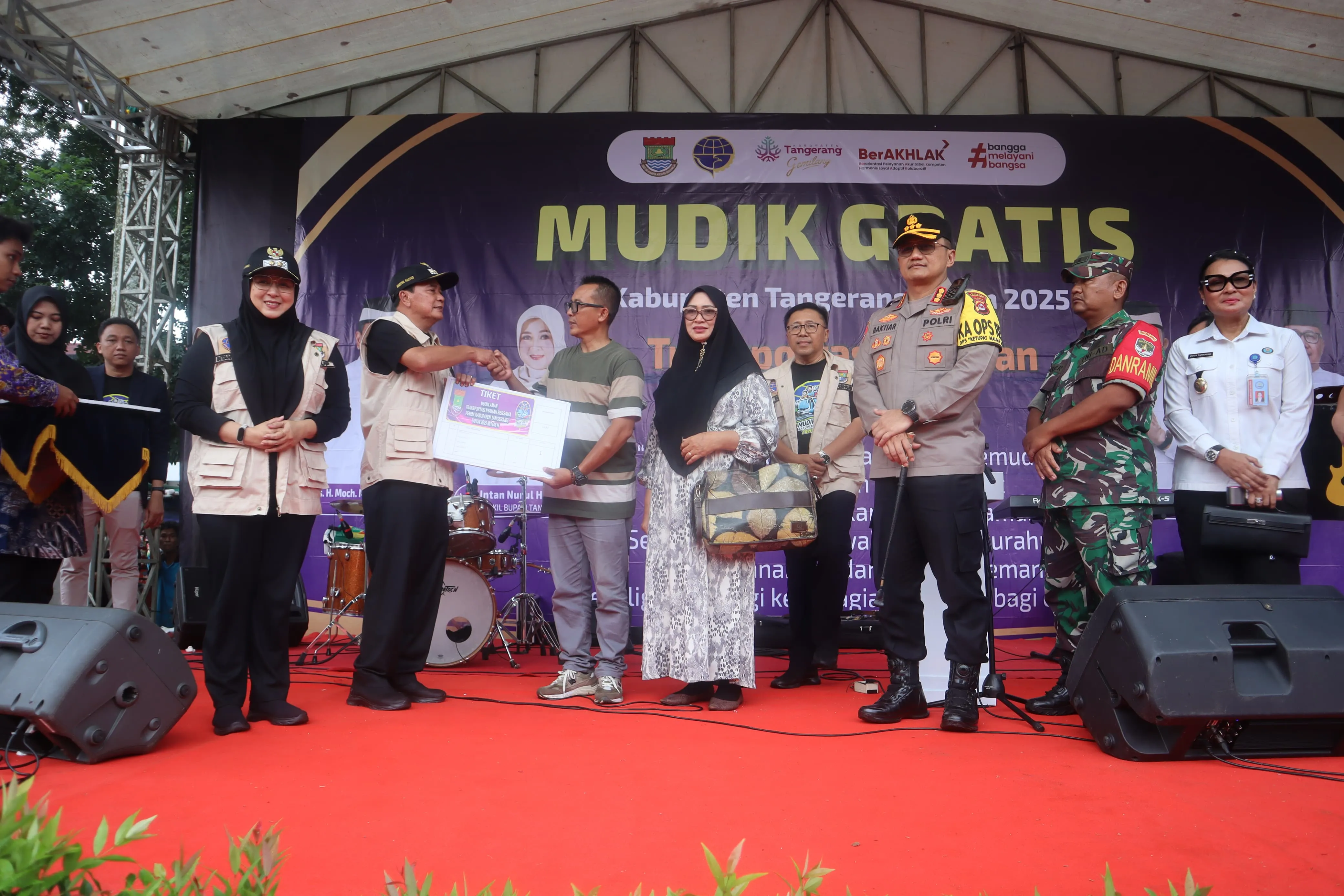 Mudik Aman dan Nyaman, Kapolresta Tangerang dan Bupati Tangerang Gelar Mudik Gratis 2025