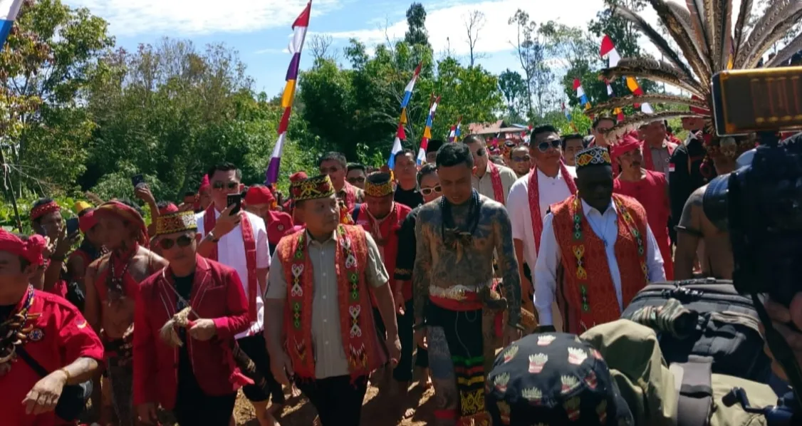 Pangalangok Jilah Beri Gelar Kehormatan: Mentri HAM Dan Penasehat Khusus Presiden Bidang Pertahanan