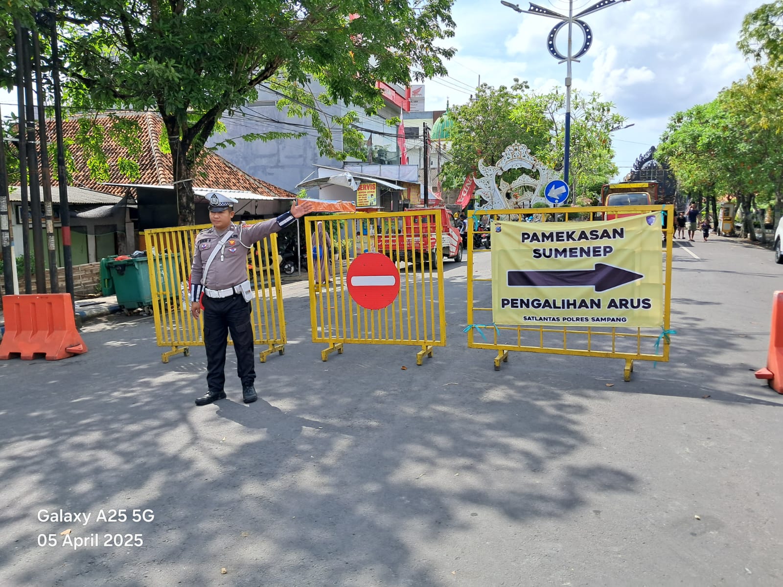 Satlantas Polres Sampang Himbauan Antisipasi Kemacetan di Jalan Raya, Jelang Parade Combodug 5 - 6 April 2025