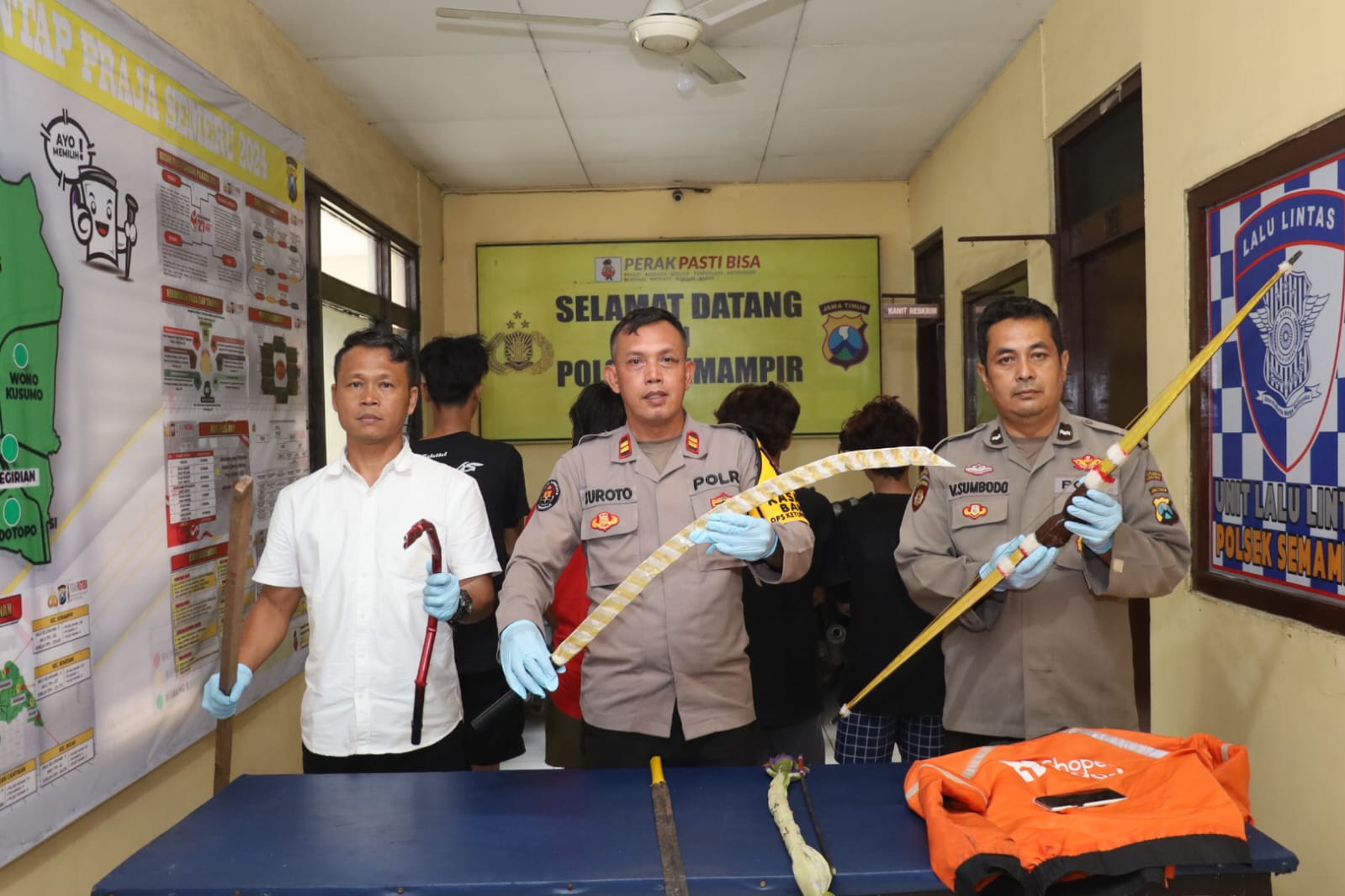 Empat Remaja Diamankan Polres Pelabuhan Tanjung Perak Usai Tawuran, Temukan Sajam Hingga Busur Panah