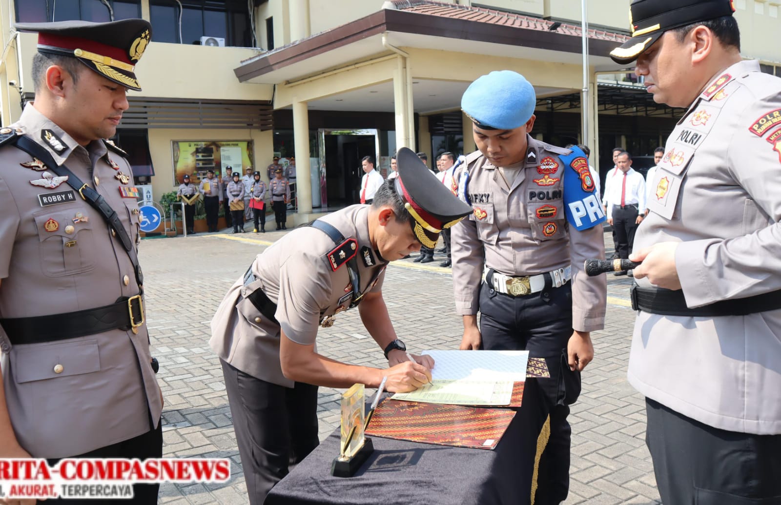 Kapolres Pelabuhan Tanjung Priok Pimpin Sertijab Wakapolres dan Kasatsamapta.