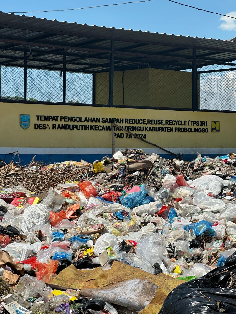 Pengelolaan Sampah TP3R di Desa Randuputih Tak Berjalan Baik, Warga Kirim Surat Penolakan