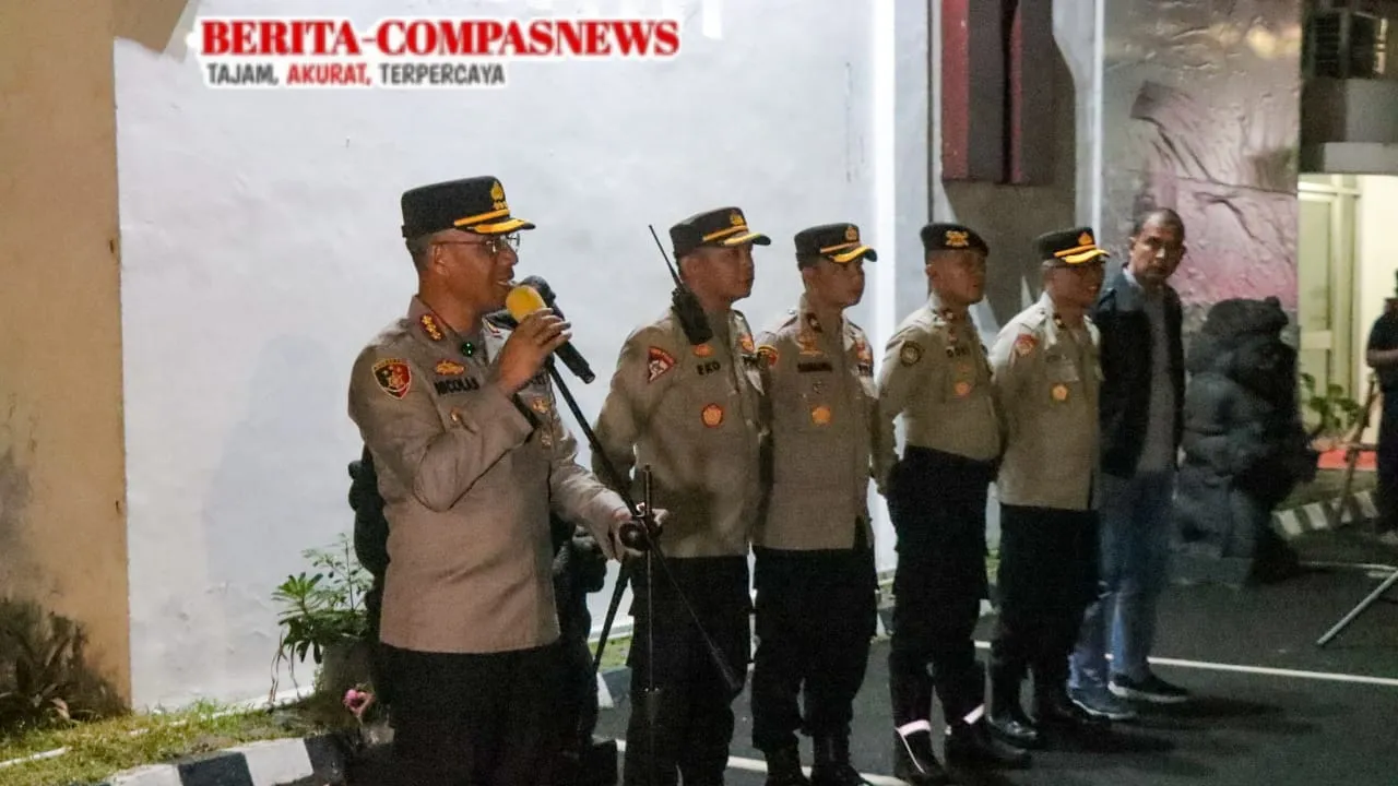 Kapolres Metro Jakarta Timur Pimpin Apel Antisipasi Tawuran di Jl. Otista, Pastikan Rasa Aman kepada Masyarakat.