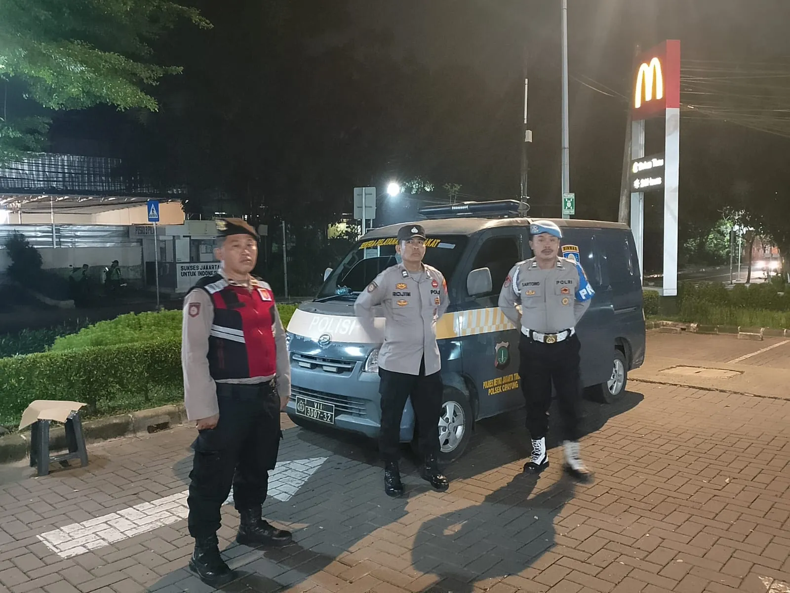 Polsek Cipayung Gelar Operasi Cipta Kondisi Antisipasi Tawuran dan Kriminalitas di Titik Rawan.