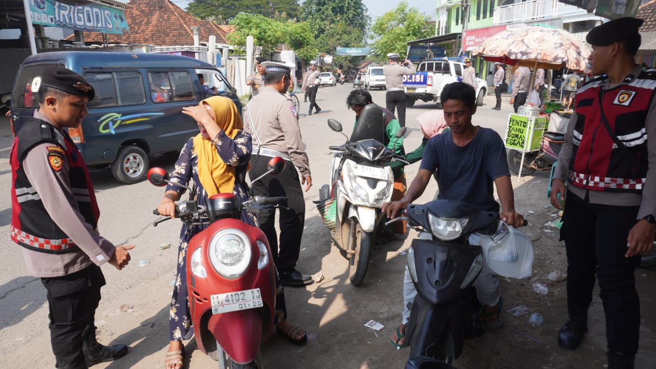 Gelar Razia KRYD Di Kwanyar, Polres Bangkalan Amankan Kendaraan dan Sajam