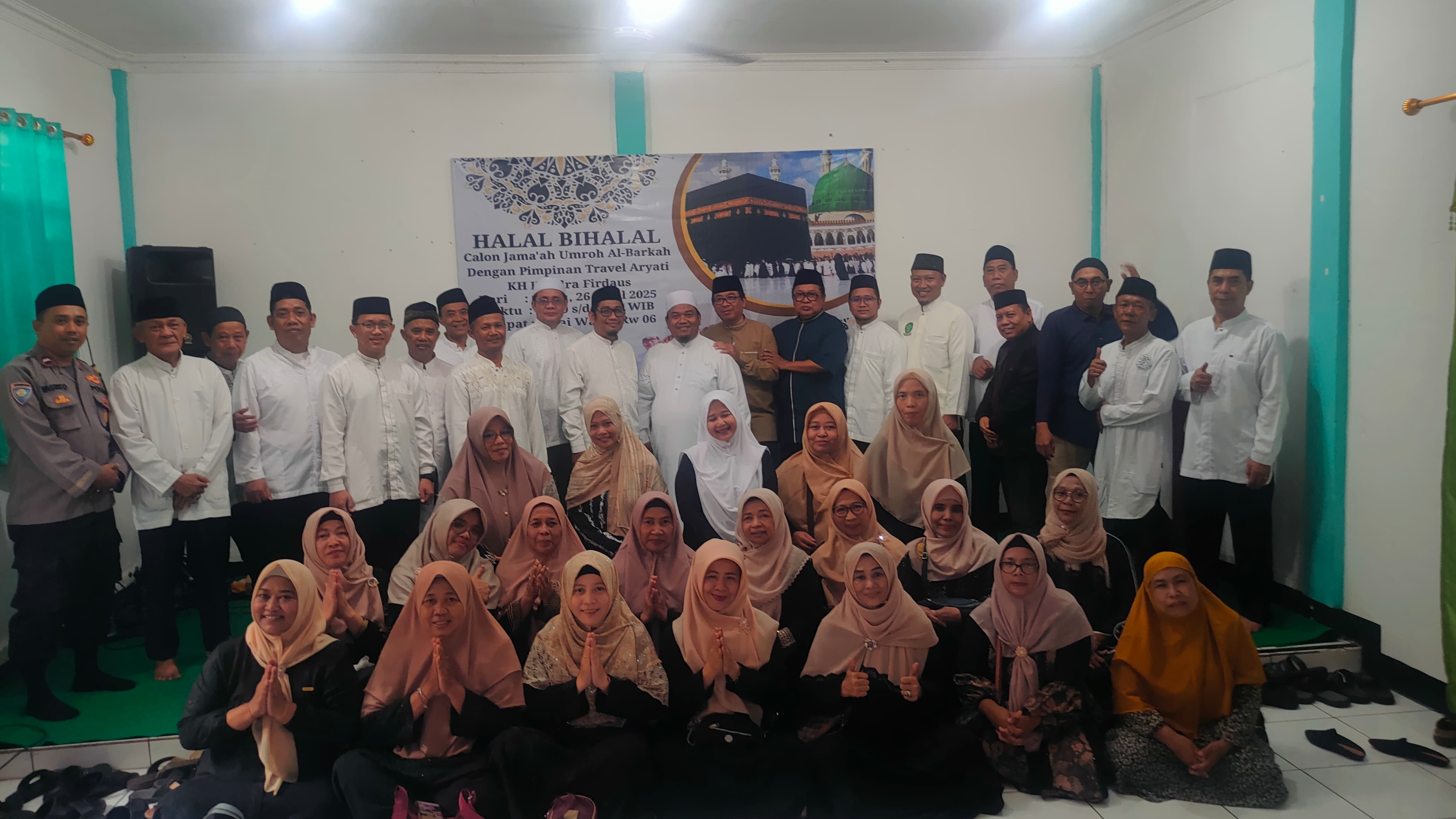 Bhabinkamtibmas Makasar Gelar Halal Bihalal Bersama Tokoh Agama dan Calon Jamaah Umroh.