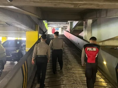 Cegah Gangguan Keamanan, Polres Bandara Lakukan Monitoring Ketat di Parkiran Terminal Internasional