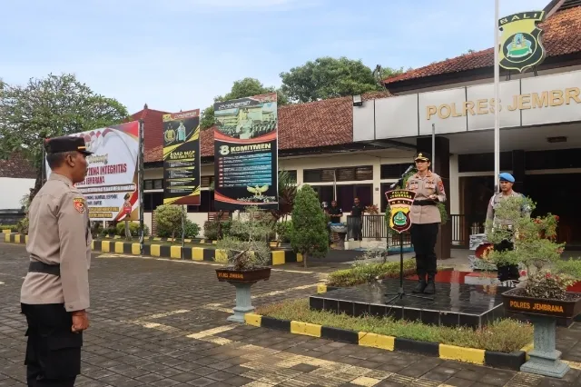 Kapolres Jembrana Pimpin Apel Jam Pimpinan, Tekankan Kesiapsiagaan Personel dan Antisipasi Konflik Sosial