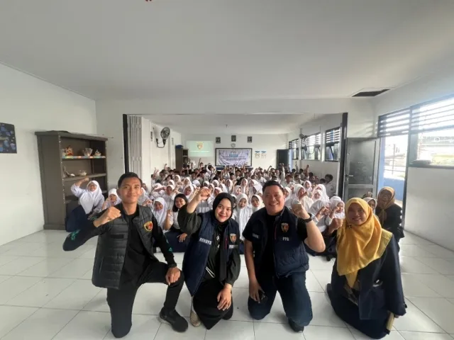 Polres Pelabuhan Tanjung Perak Gencar Sosialisasi Bahaya Kenakalan Remaja di Sekolah