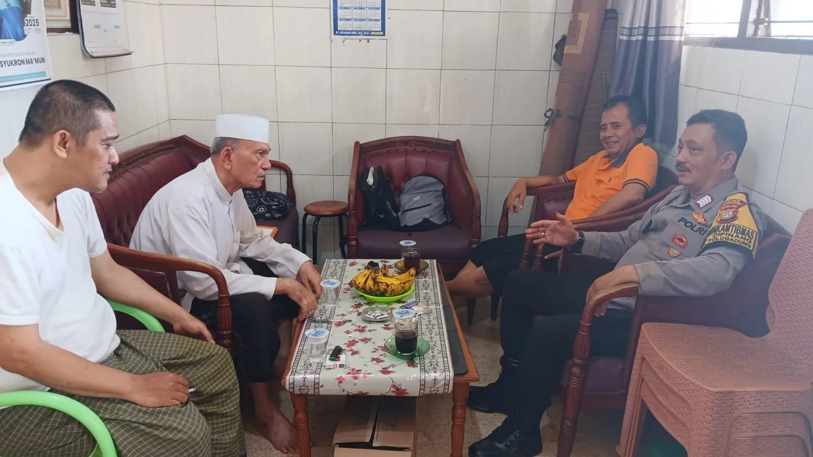 Selalu menjaga lingkungan Cipinang selalu aman, Tokoh Masyarakat RW.011 Kel. Cipinang Apresiasi kehadiran Bhabinkamtibmas.