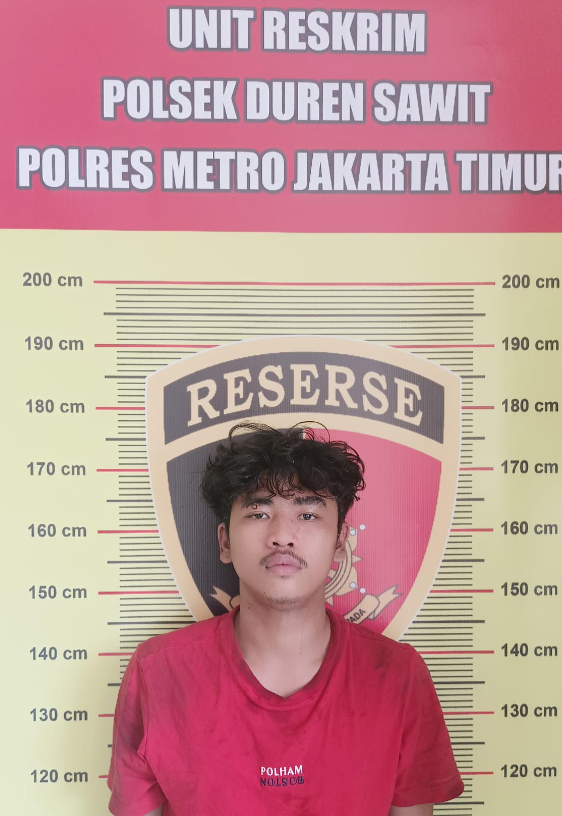 Berani Lawan Pelaku, Pelajar di Duren Sawit Terseret Motor Puluhan Meter – Pelaku Curas Berhasil Ditangkap Unit Reskrim Polsek Duren Sawit.