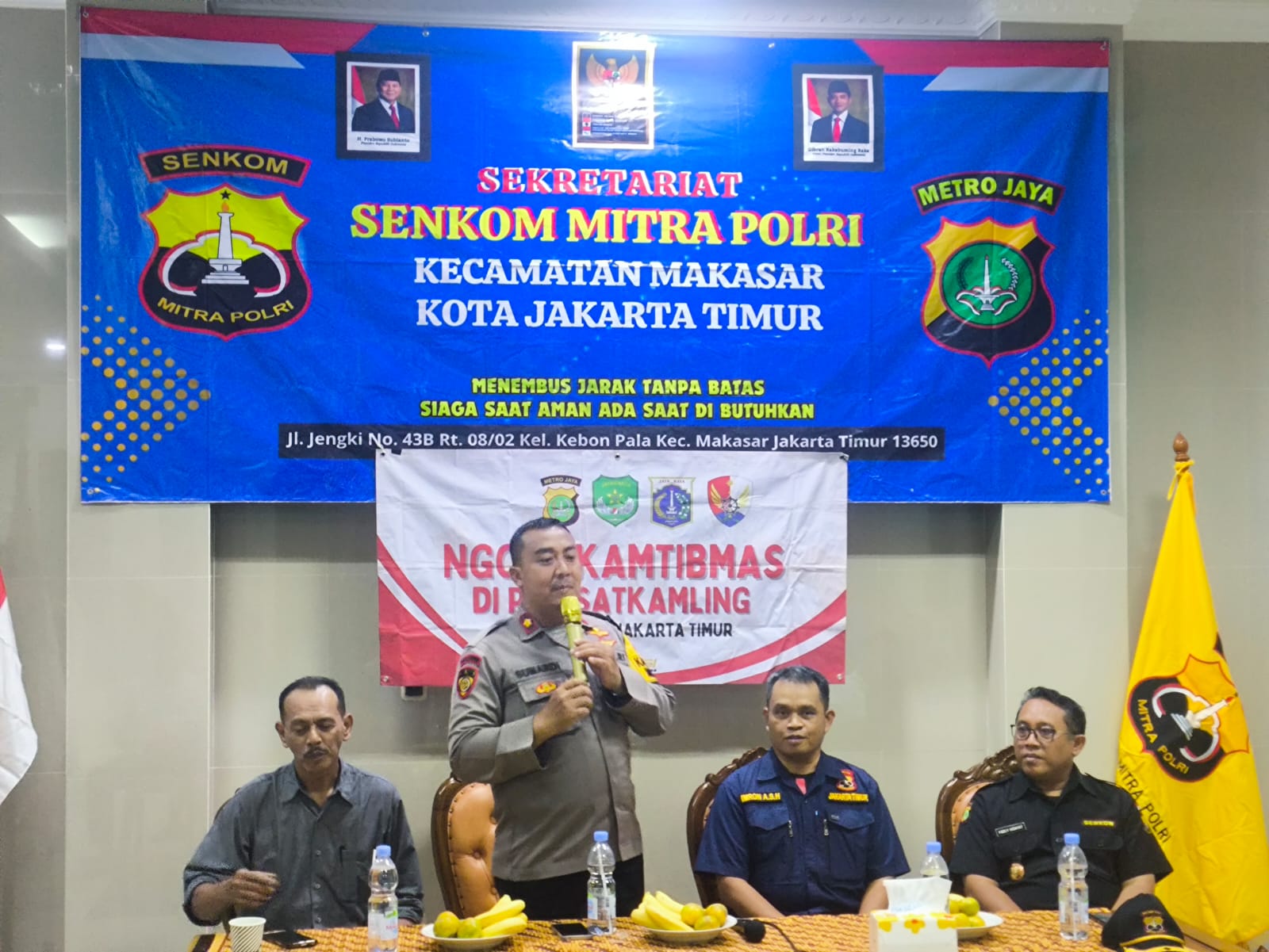 Sinergi Ciptakan Keamanan, Polsek Makasar Gelar Ngopi Kamtibmas Bersama Senkom dan Warga Kebon Pala.