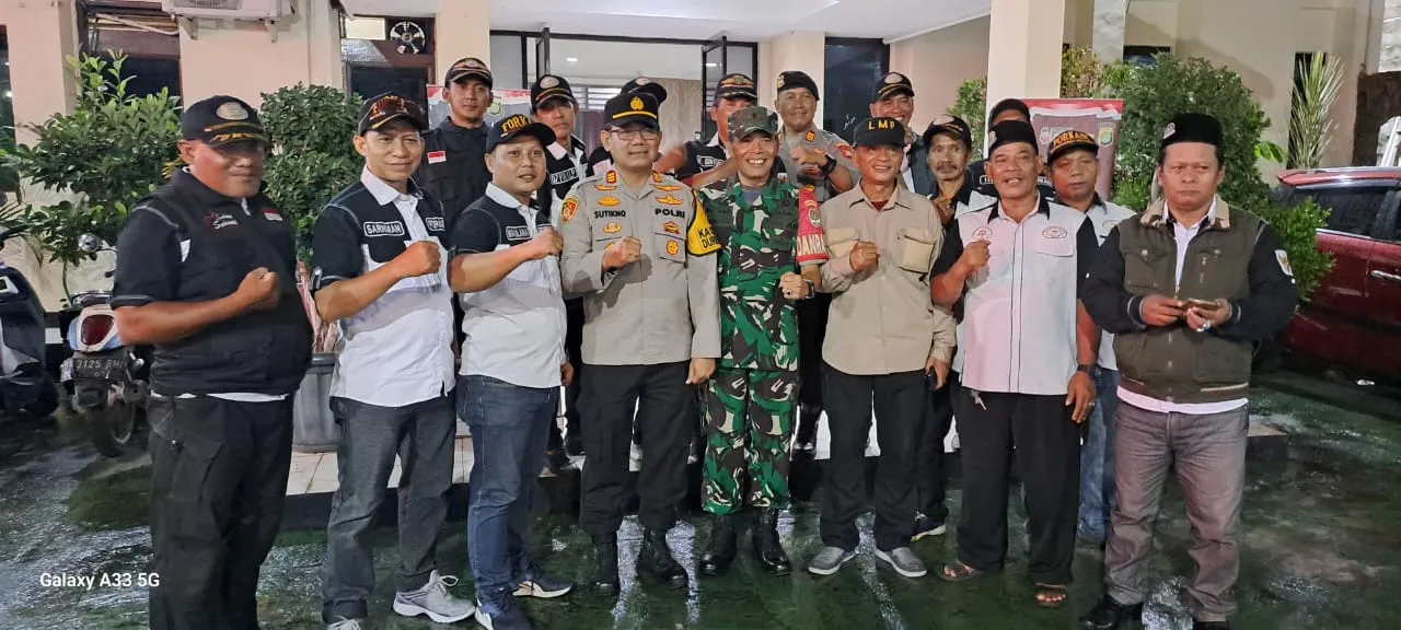 Polsek Duren Sawit Gelar Apel Gabungan 3 Pilar dan Operasi Cipta kondisi, Perketat Antisipasi Guantibmas.