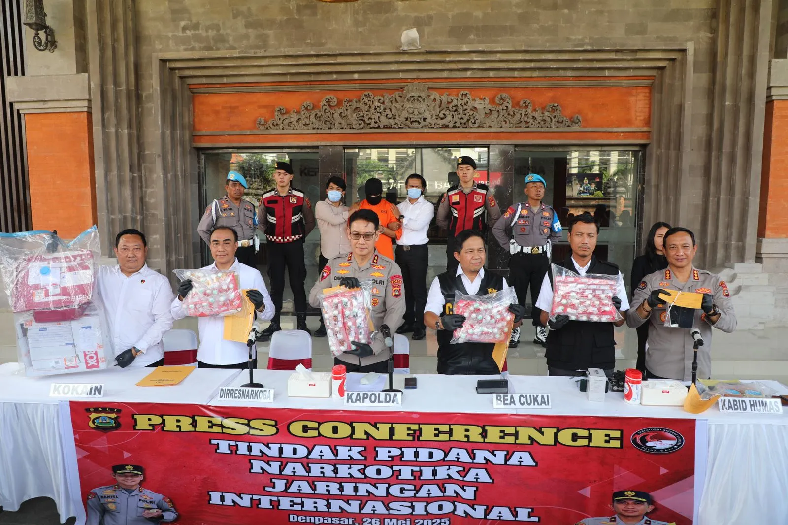 Polda Bali dan Bea Cukai Berhasil Ungkap Peredaran Narkotika Jenis Kokain Jaringan Internasional Seharga 12 Milyar Rupiah