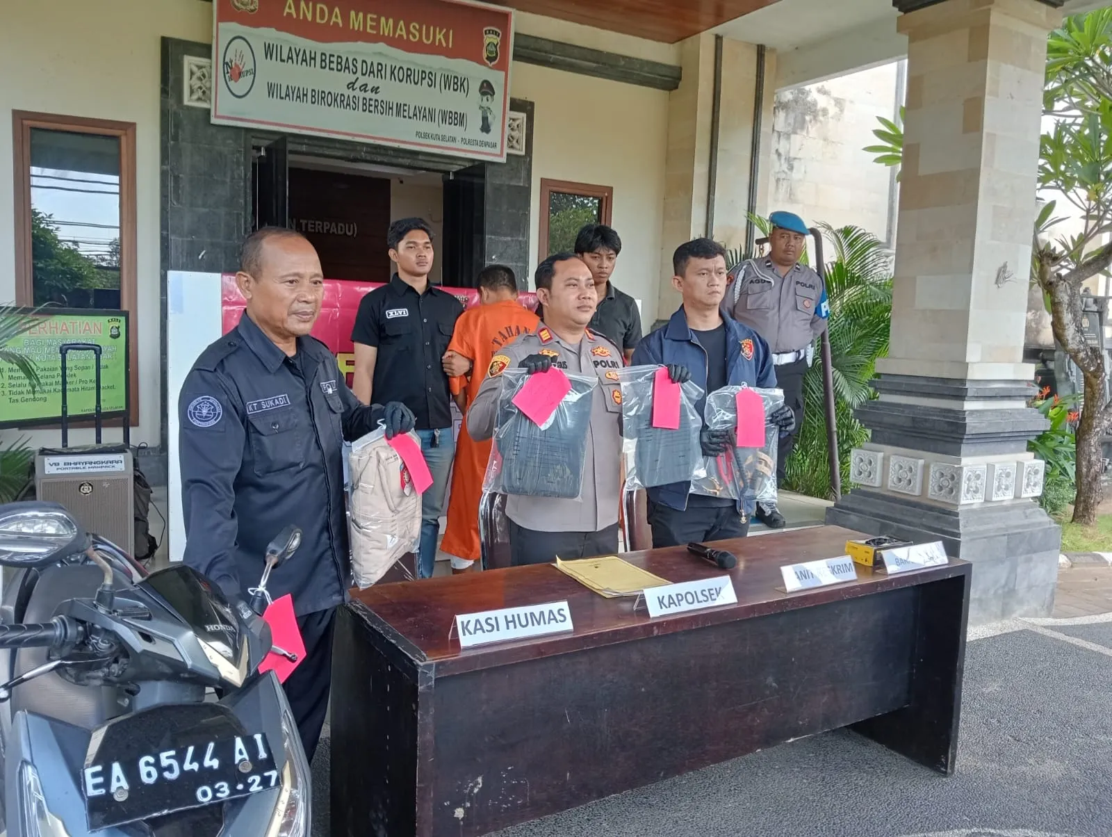 Dua Pelaku Spesialis Bobol Kosan Asal Sumbawa Diamankan Polsek Kuta Selatan