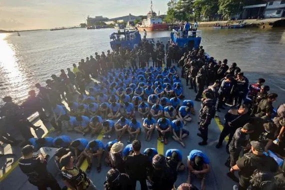 Kerap Berulah, 100 Napi Beresiko Tinggi Dipindahkan ke Nusakambangan