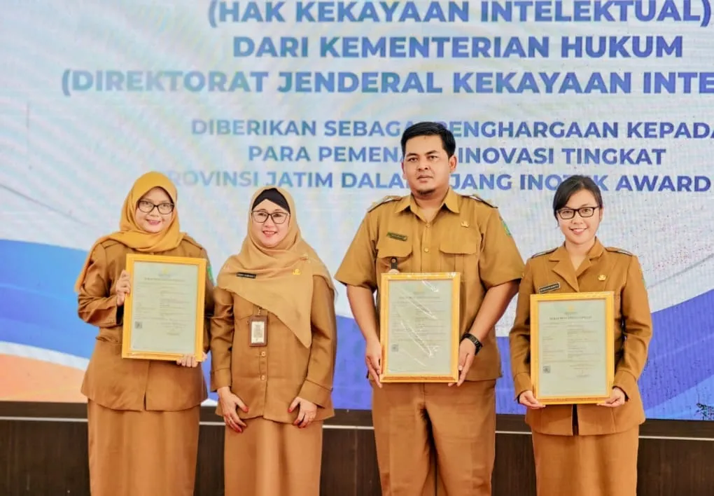 RSUD Bangil Terima Sertifikat Hak Kekayaan Intelektual Dari Inovasi HOLISTIC