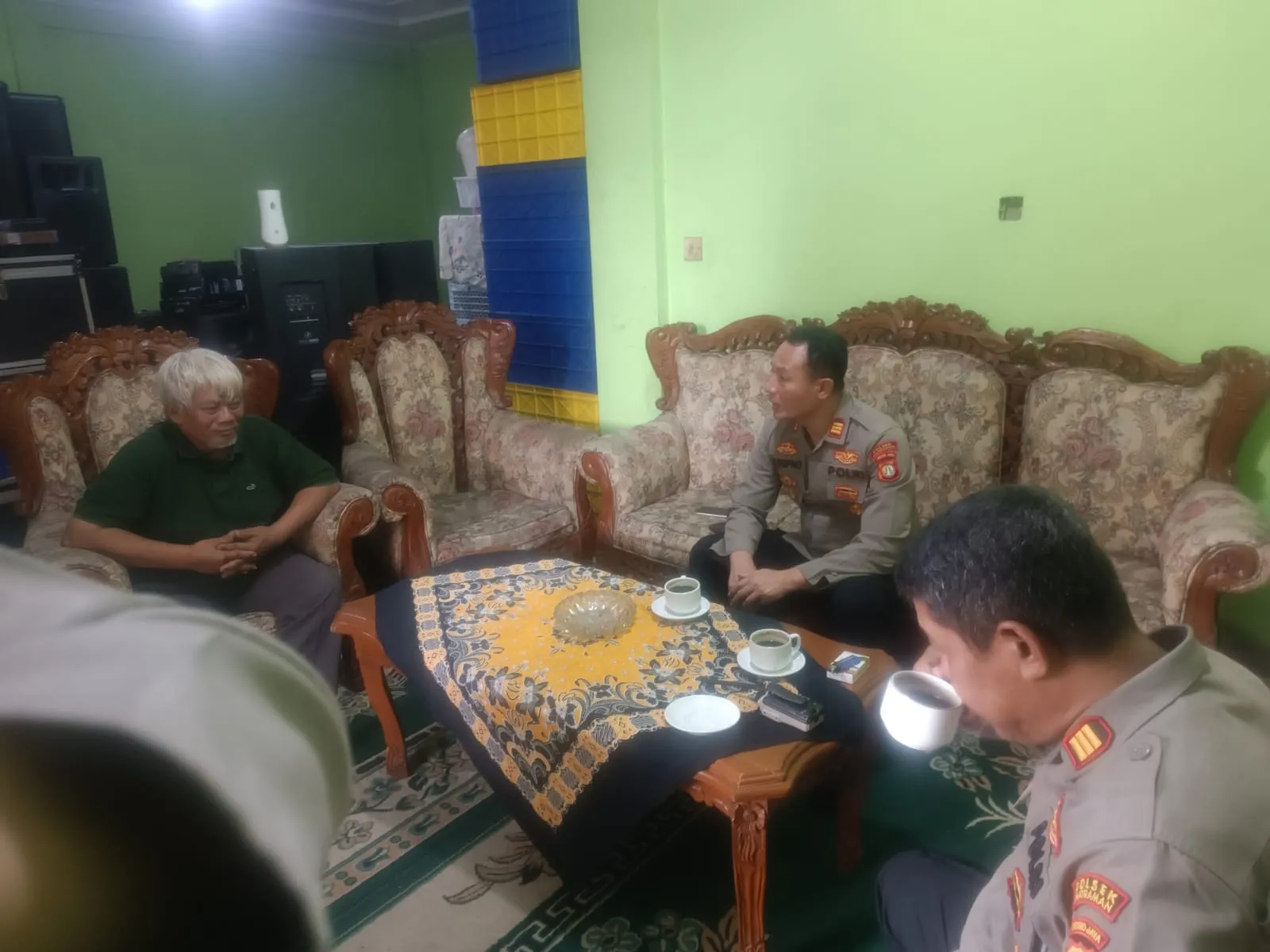 Kapolsek Matraman Sambang Tokoh Masyarakat, Ajak Warga Jaga Keamanan Lingkungan