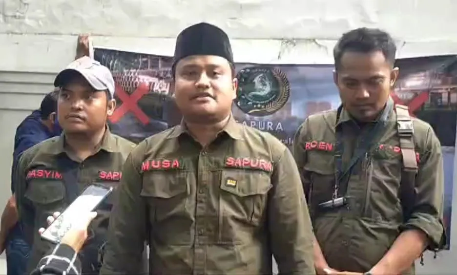 Program Parkir Gratis Walikota Paradoks Dengan Program Peningkatan Ekonomi Warga Surabaya
