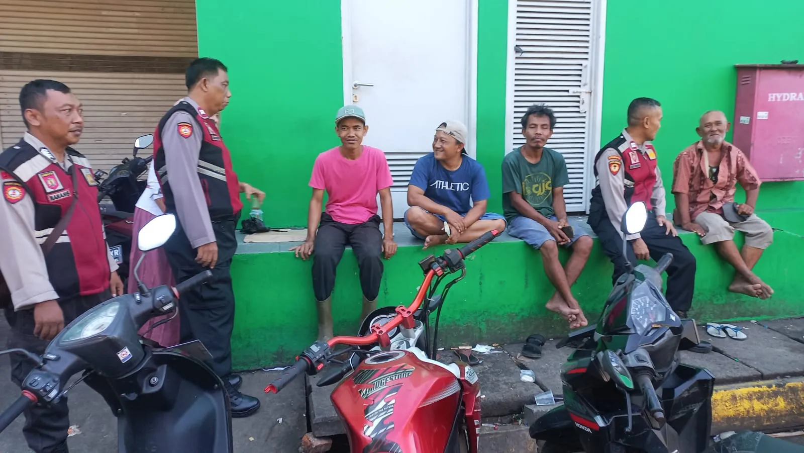 Unit Samapta Polsek Kramat Jati Gencarkan Sambang Dialogis, Antisipasi C3 dan Tawuran Warga