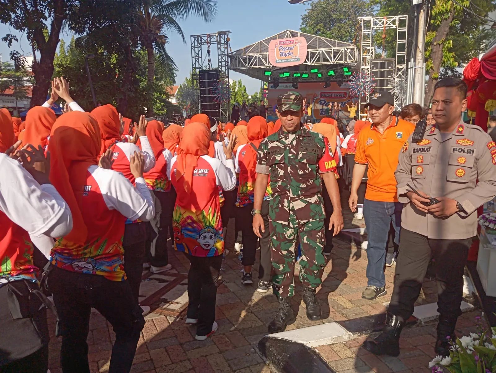 Danramil 02/SB Hadiri Festival Pasar Baru dalam Rangka HUT ke-498 Kota Jakarta.