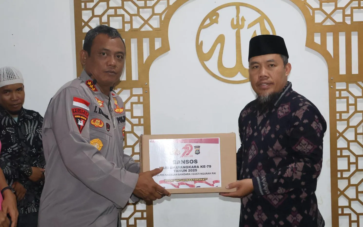 Hari Bhayangkara ke-79, Polres Bandara Ngurah Rai Salurkan Bansos ke Yayasan di Jimbaran dan Purnawirawan Polri
