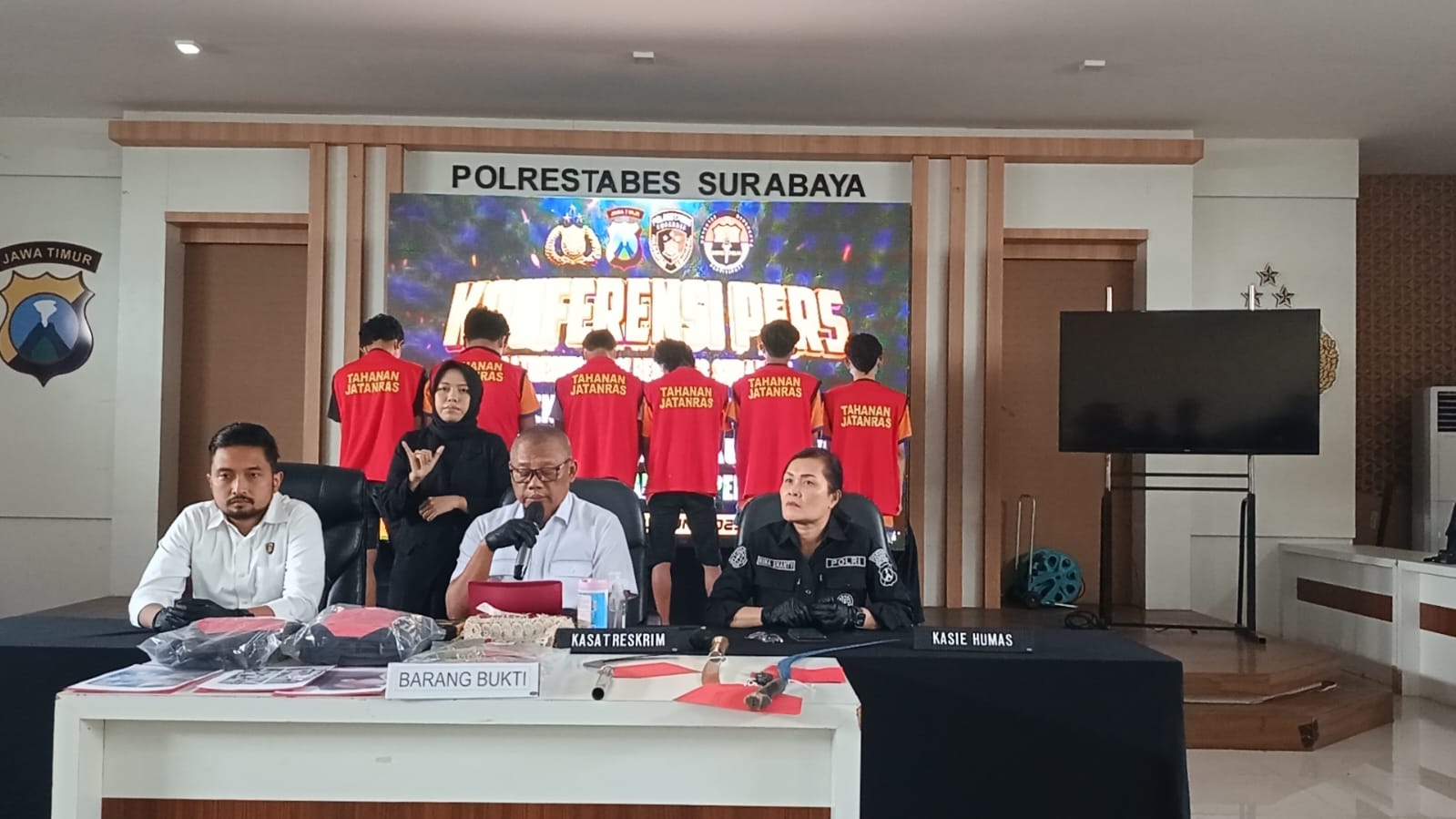 Polrestabes Surabaya Berhasil Ungkap Kasus Pengeroyokan, Enam Pelaku Diamankan