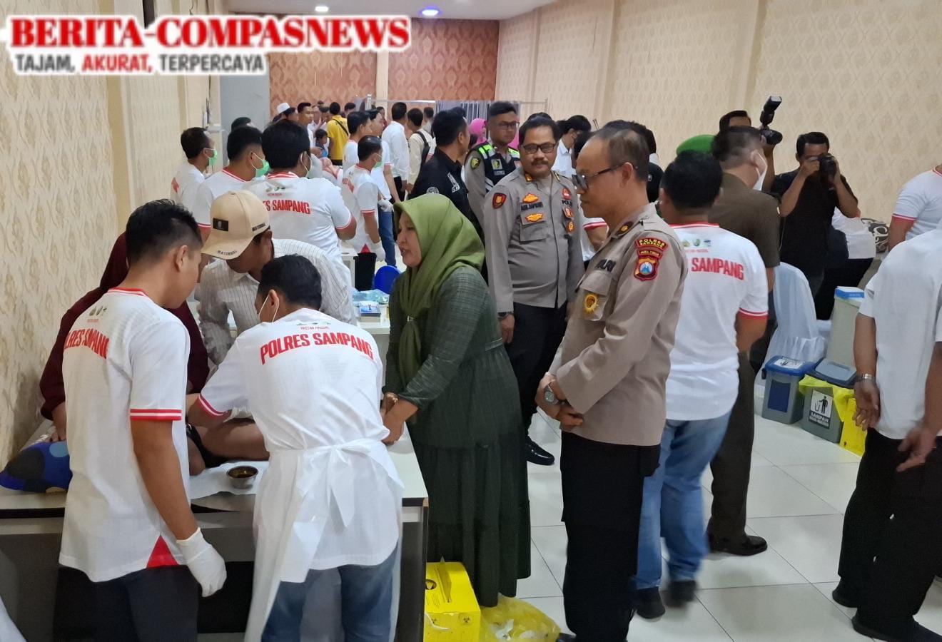 HUT Bhayangkara ke-79, Polres Sampang Gelar Khitanan Massal untuk 50 Anak