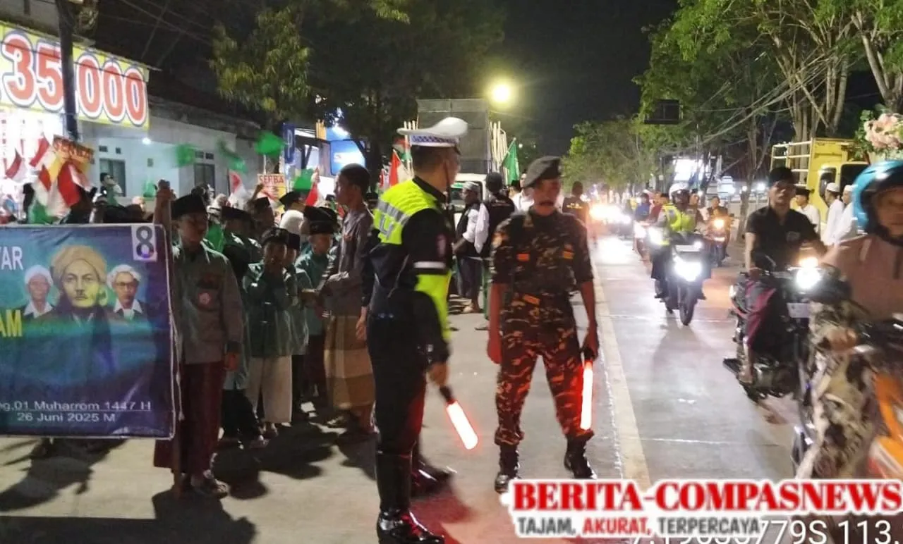 Satlantas Polres Sampang Gelar Pengaturan Lalin dalam Rangka Menyambut Tahun Baru Islam 1447 Hijriah