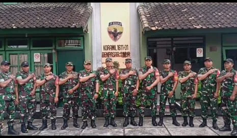 Danramil 1611-01 Dentim Bersama Anggota Ucapkan Selamat Hari Bhayangkara ke -79