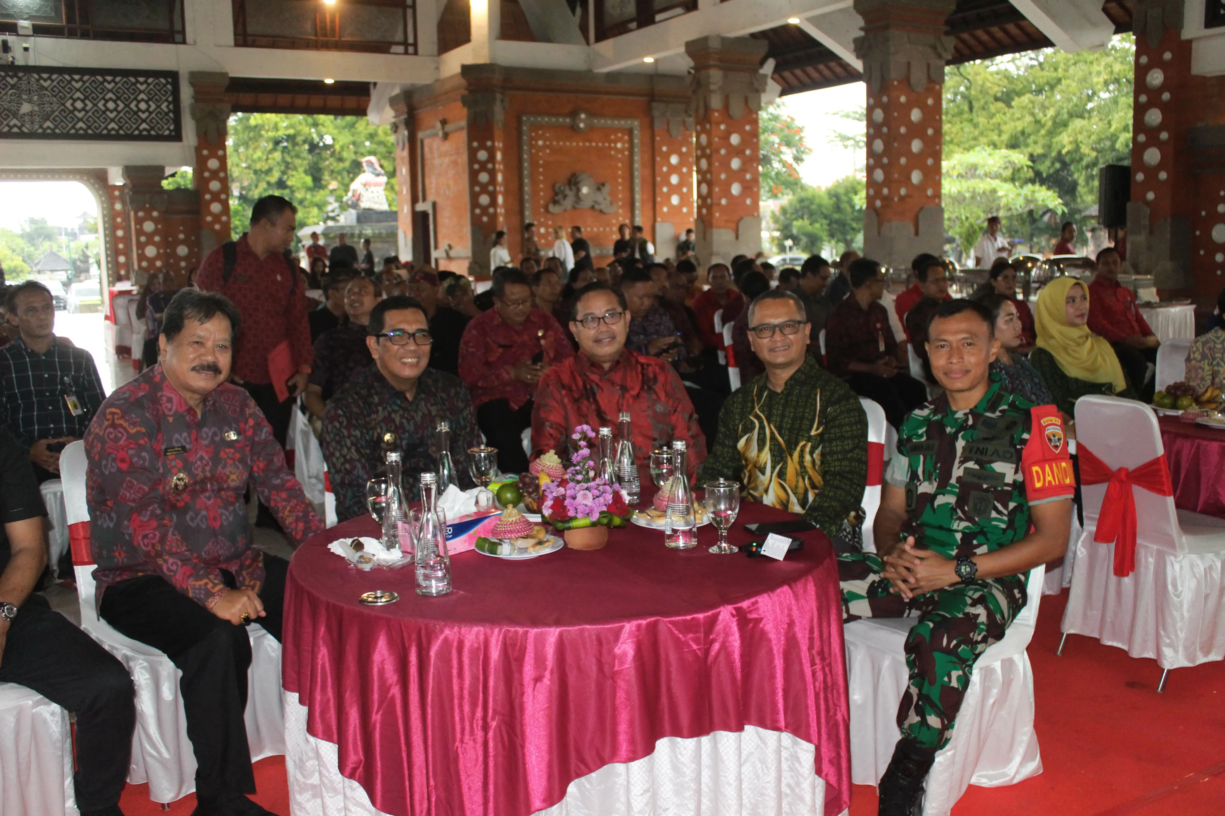 Lepas Sambut Dandim 1619/Tabanan: Tradisi, Penghargaan, dan Harapan di Balik Rotasi Komando