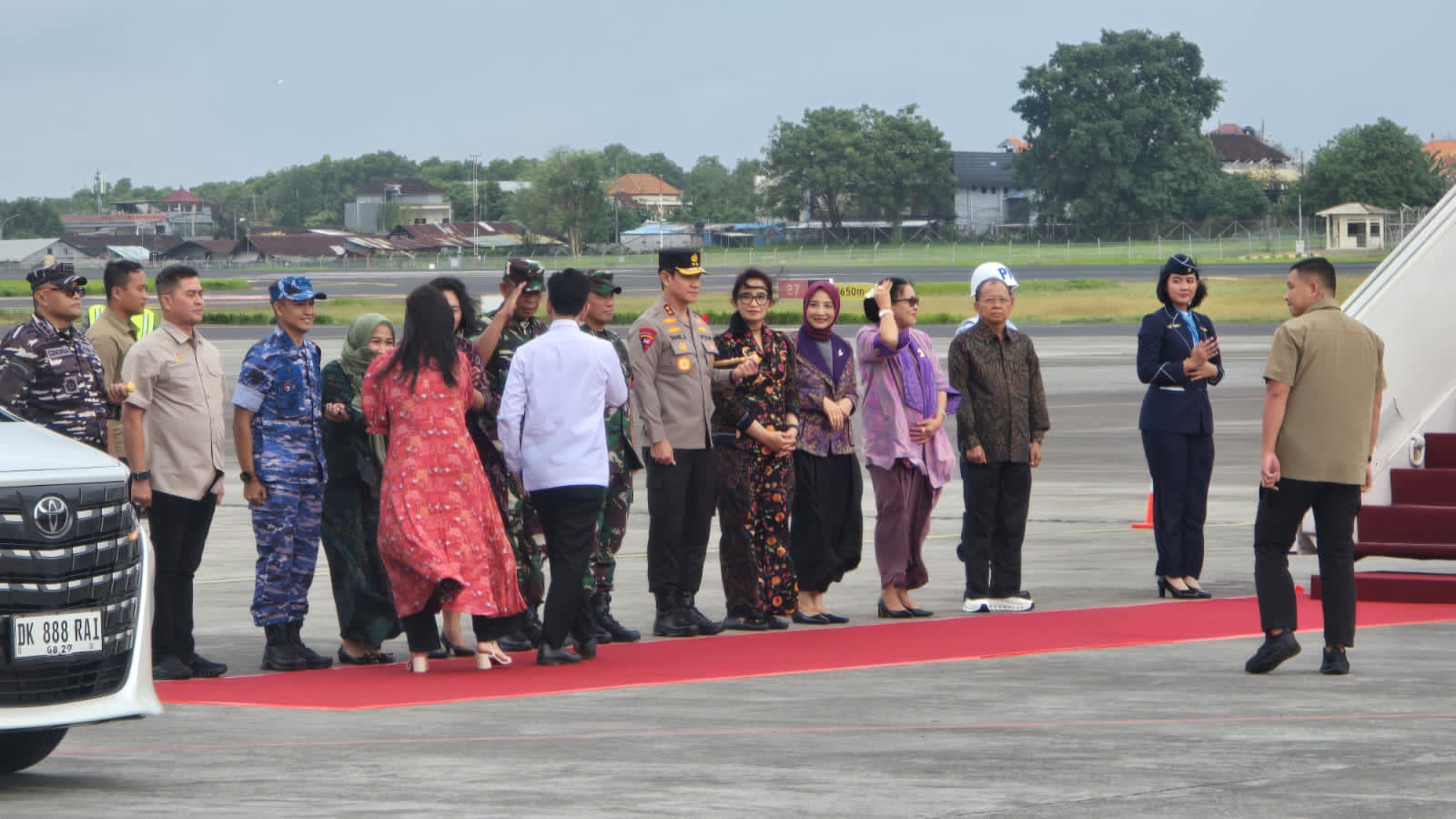 Polres Bandara Ngurah Rai Amankan Keberangkatan Wapres Gibran Usai Kunker Tiga Hari di Bali